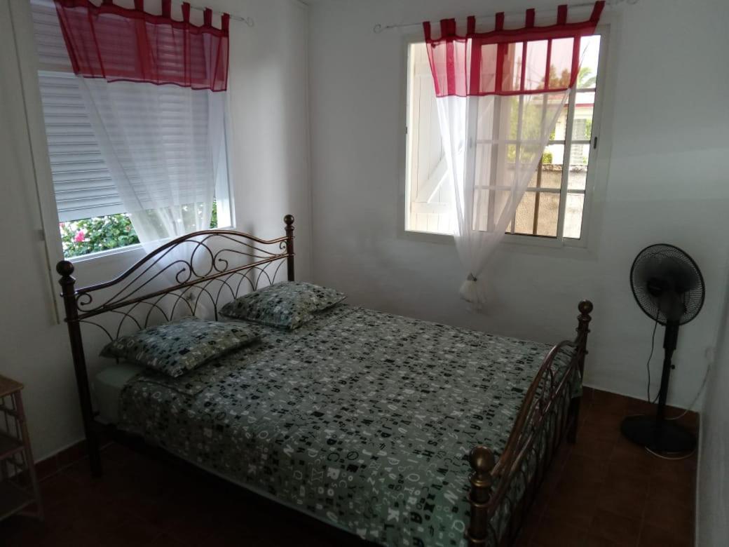 Locations Saisonnieres Sainte-Anne (Grande-Terre) Exterior foto